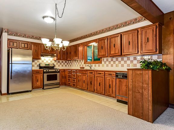 5th image of 3853 Blackhawk Dr SW