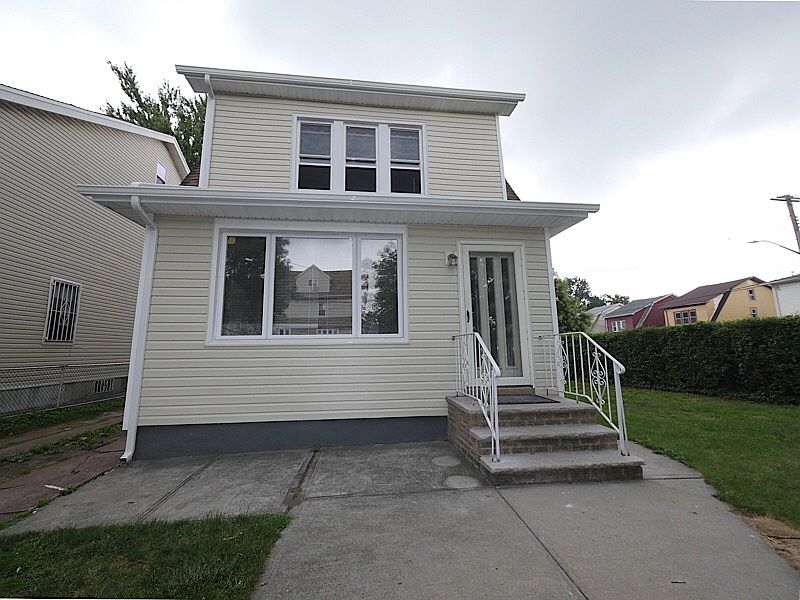 1st image of 18902 Ludlum Ave