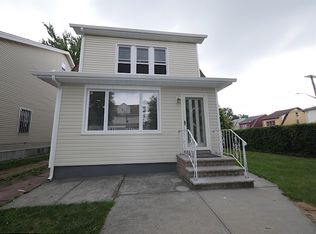 18902 Ludlum Ave, Saint Albans, NY 11412