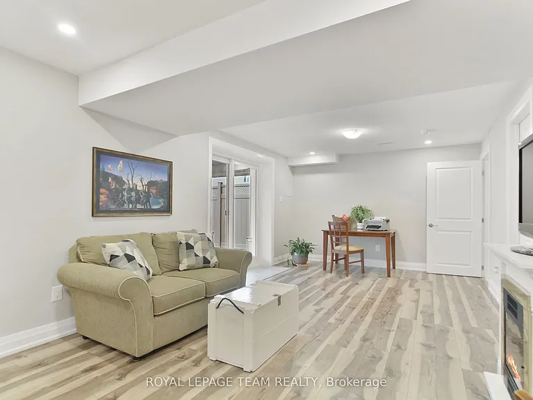 119 Discovery Cres — Photo 28