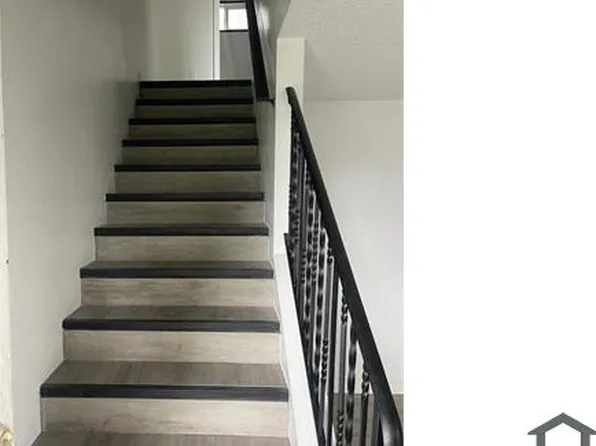 8123 110th St E #B, Puyallup, WA 98373