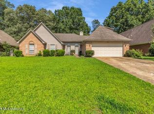5892 Michaelson Dr, Olive Branch, MS 38654