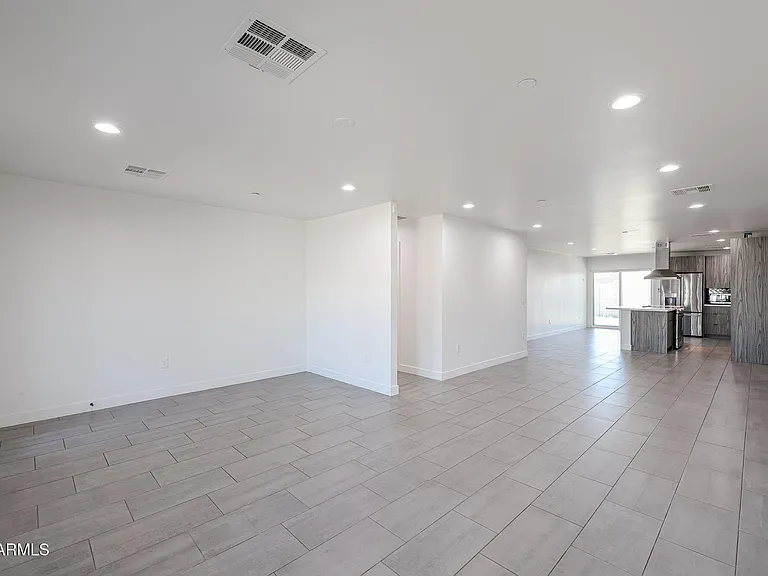 2651 N 71st Pl — Photo 9