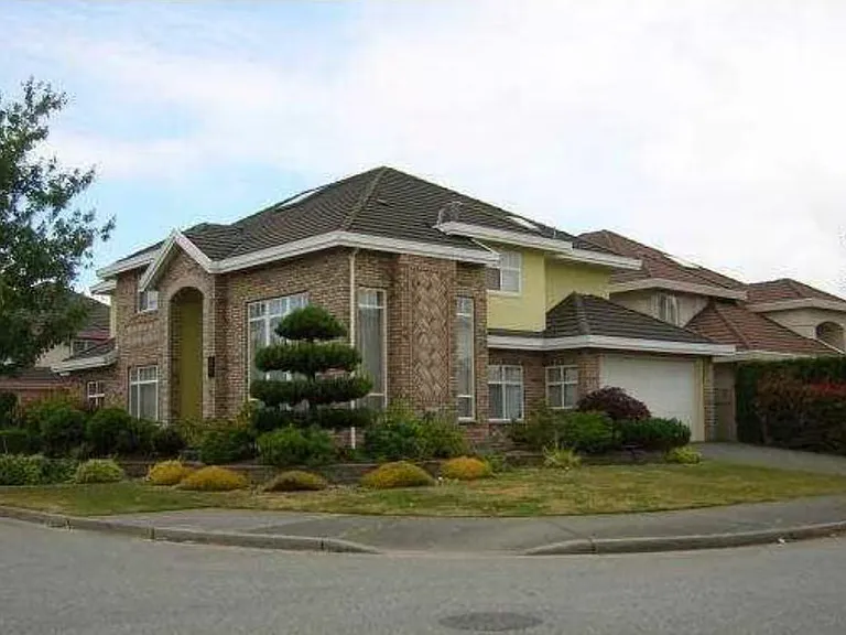 3671 Semlin Dr #HOMESTAY — Photo 1