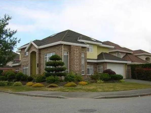 3671 Semlin Dr, Richmond, BC V7C 5R6