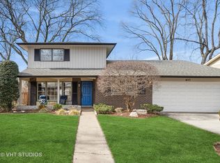 411 Sandy Ln, Wilmette, IL 60091