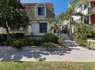 11945 Darlington Ave APT 6, Los Angeles, CA 90049