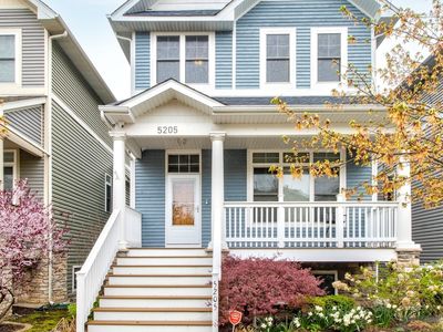 5205 W Olive Ave, Chicago, IL, 60646