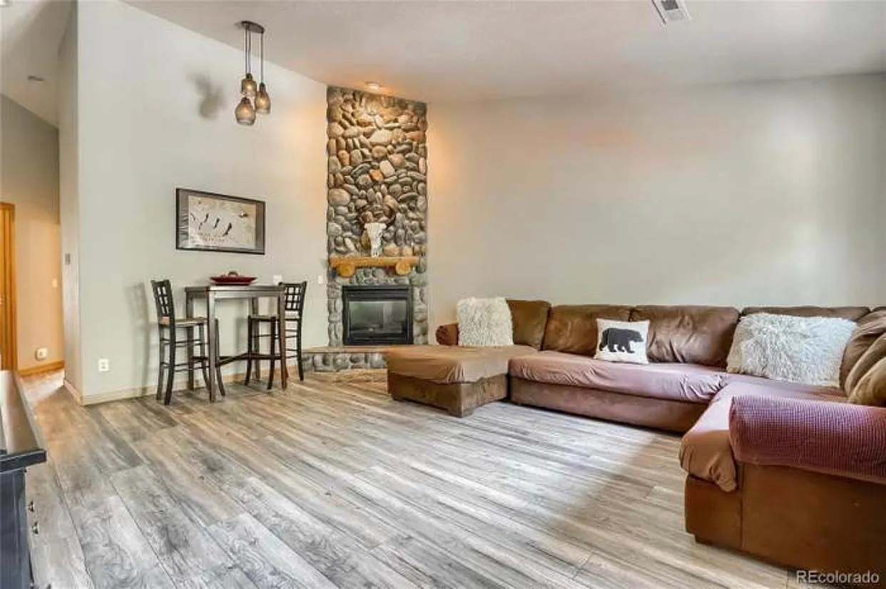 5077 Camel Heights Rd — Photo 1