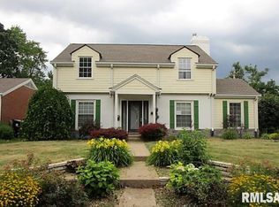 201 W Crestwood Dr, Peoria, IL 61614