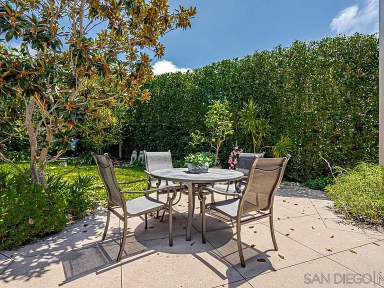 7967 Paseo Del Ocaso — Photo 31