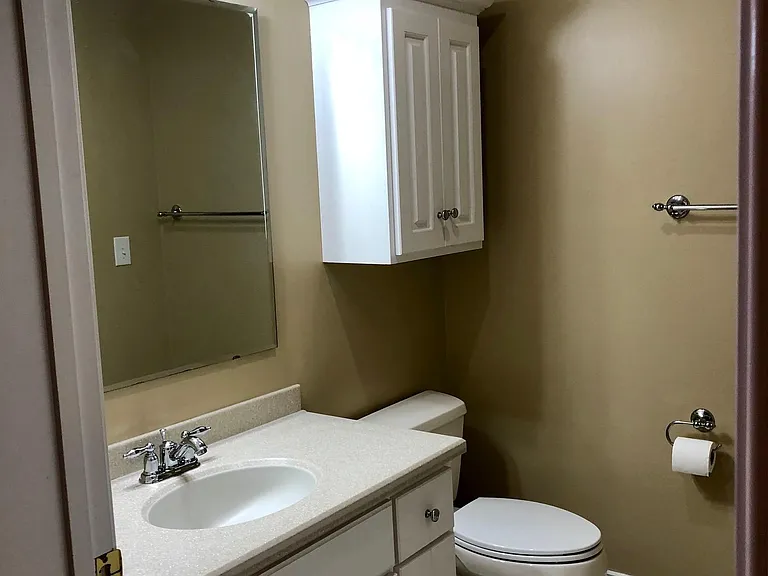 401 S Main St #204 — Photo 11