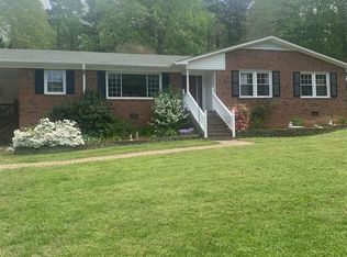 7106 Big Horn Dr, Hillsborough, NC 27278