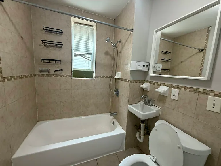 6119 Park Ave #4B — Photo 6