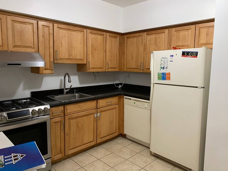 1st image of 24 Bay 26 St #203