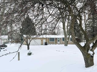 12395 S M 52, Perry, MI 48872