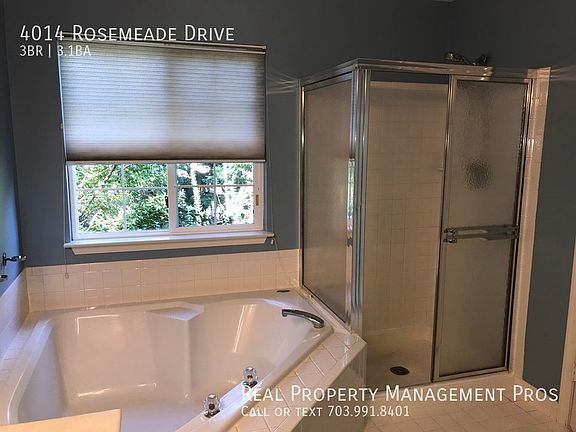 3rd image of 4014 Rosemeade Dr