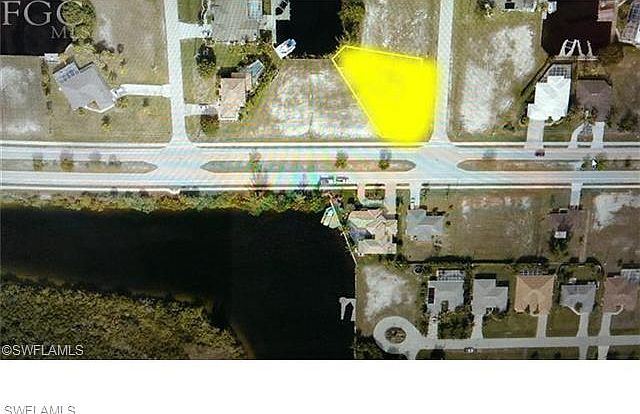 1st image of 2831 Beach Pkwy W