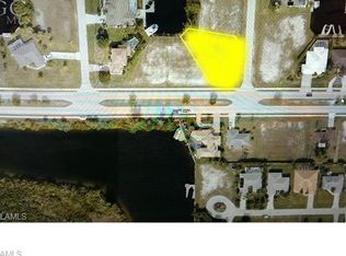 2831 Beach Pkwy W, Cape Coral, FL 33914