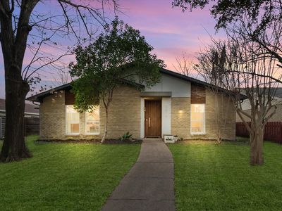 8614 Sikorski Ln, Dallas, TX, 75228
