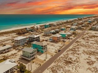 7555 White Sands Blvd, Navarre, FL 32566