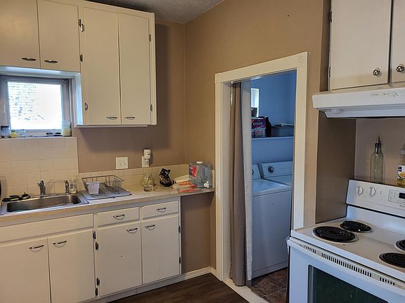 3rd image of 2822 N Dakota St #1