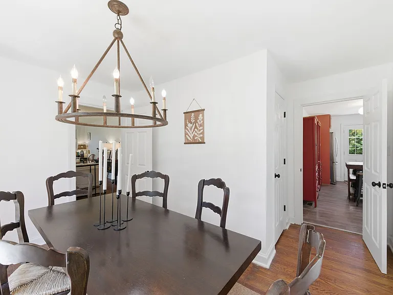 926 Idlewild Dr — Photo 10