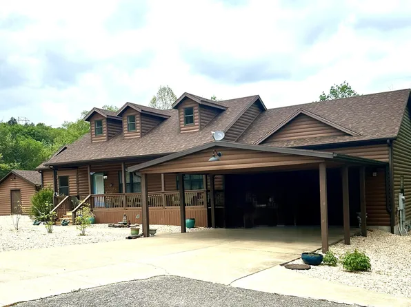 130 Pine Woods Village Drive, Hollister, MO 65672