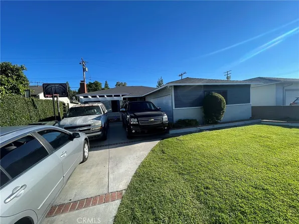 6728 Festina Dr, Paramount, CA 90723