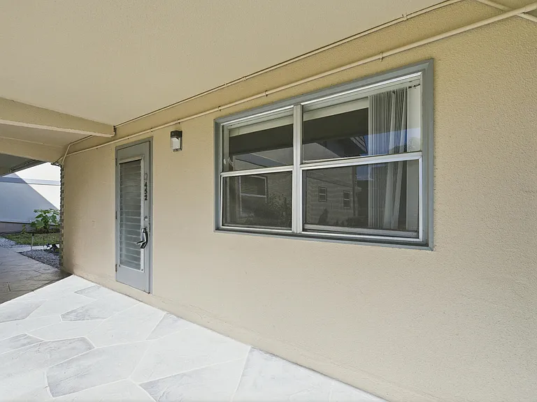 452 Brittany Dr #J — Photo 20