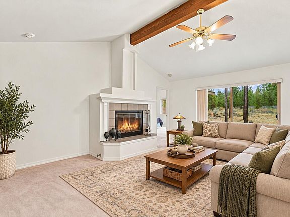 2nd image of 18252 Ollalie Ln
