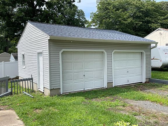 2nd image of 1038 Sun Valley Dr