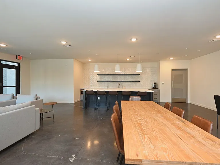 2900 Edwin Way #202 — Photo 45
