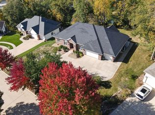 122 Lakota Ct NE, Cedar Rapids, IA 52402