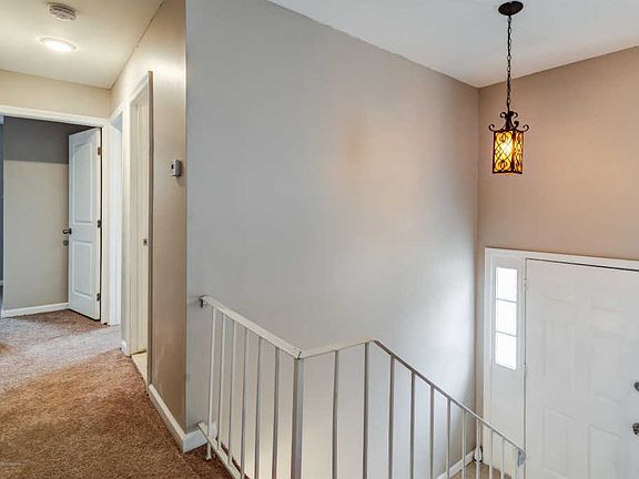 4th image of 342 Pemberton Blvd