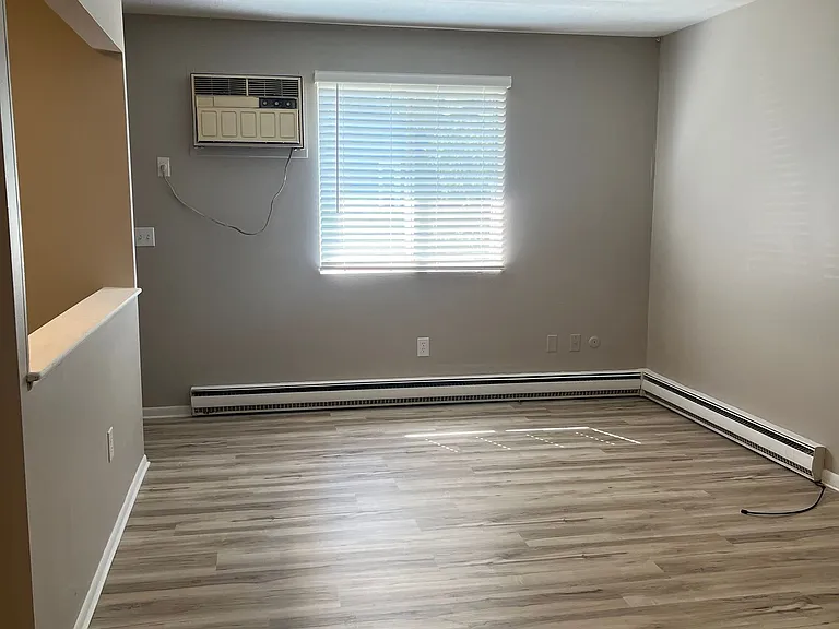 Tiberwood Apartments — Photo 3