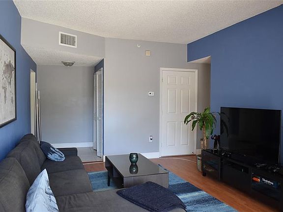 3rd image of 7085 Nova Dr #A220