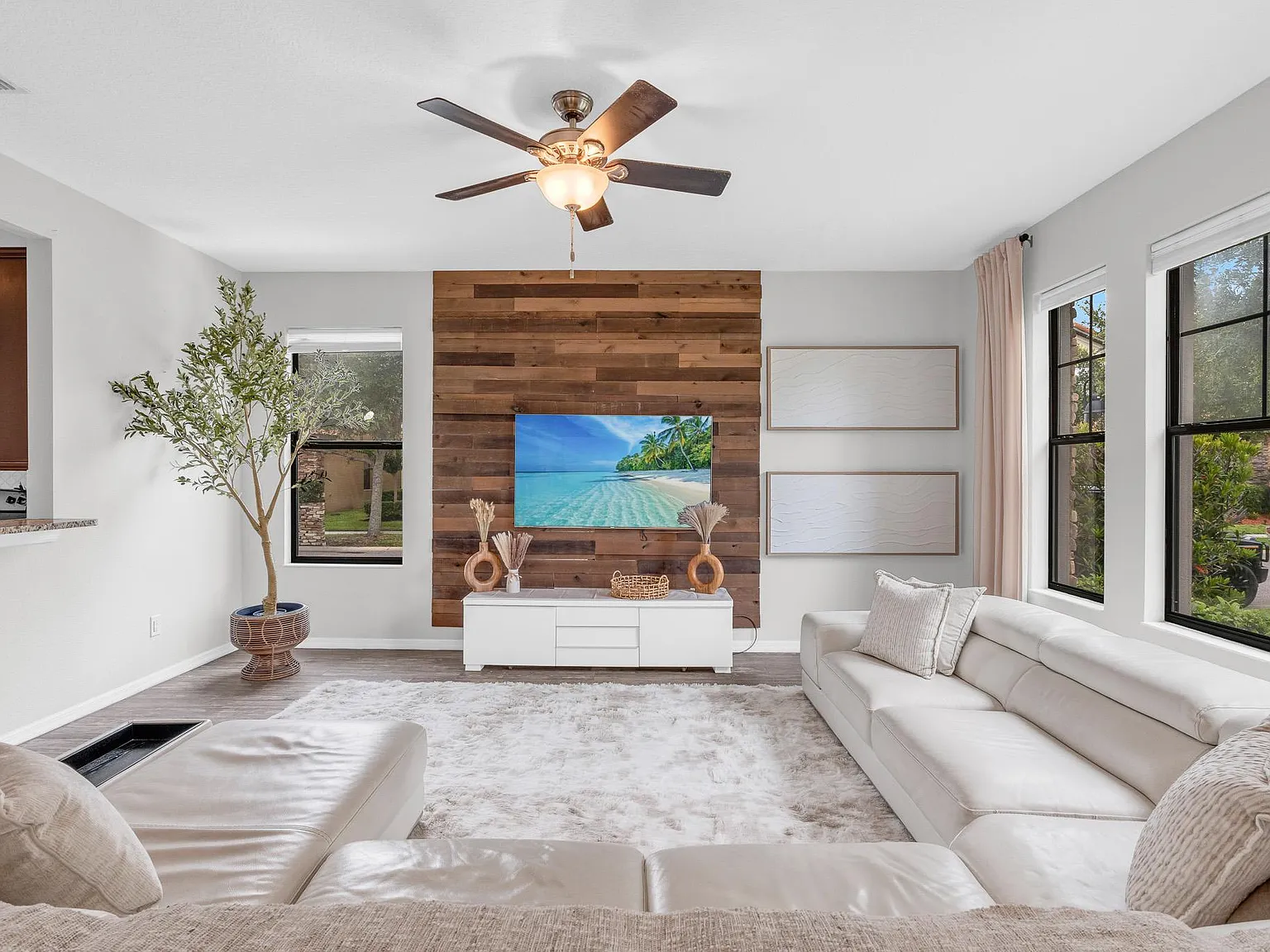 325 Partridge Pea lane — Photo 3