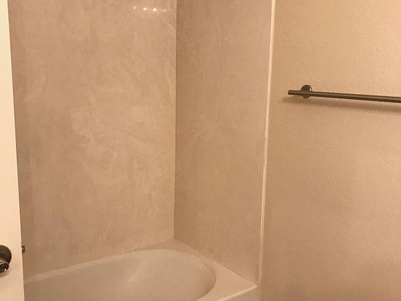Bath Tub