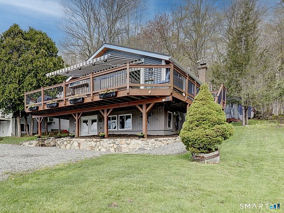 3rd image of 107 North Shore Road
