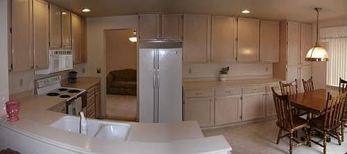 3rd image of 304 N Hawaii St