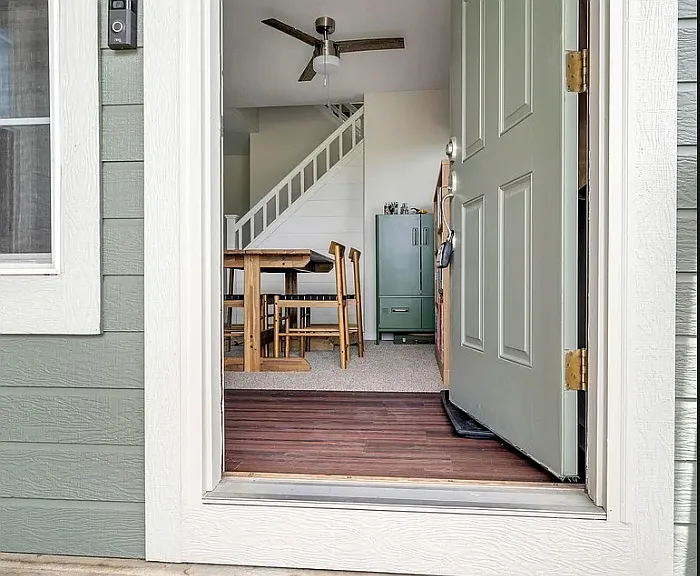 638 Beauprez Ave — Photo 1