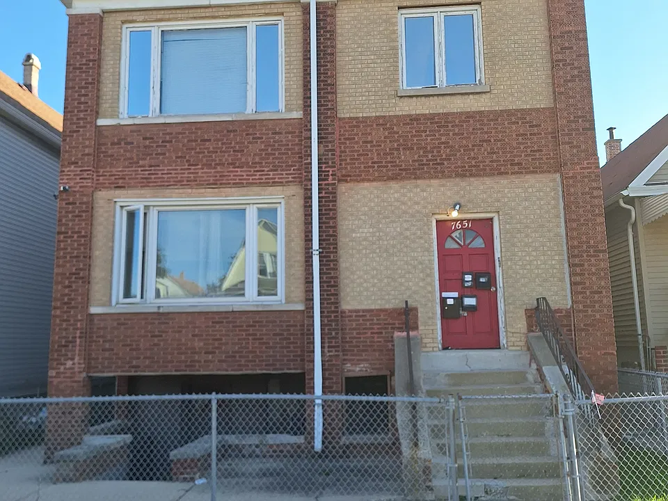 7651 W 62nd Pl #2-R