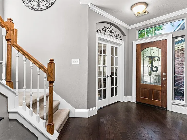 2 Hollow Glen Pl — Photo 5