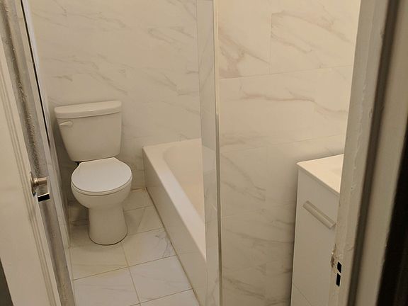 5th image of 8015 Grenfell St APT C10