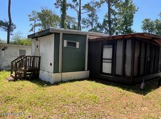 254 NE 66th St, Oak Island, NC 28465