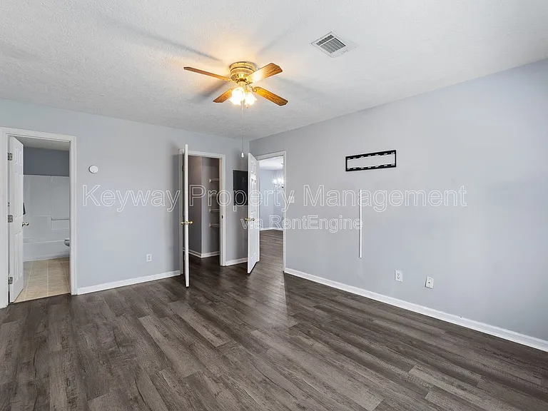 410 Tracewood Pl — Photo 7