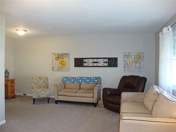 5th image of 408 N Parkway Dr