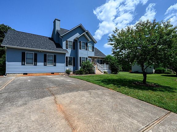 2nd image of 5426 Winding Oak Dr