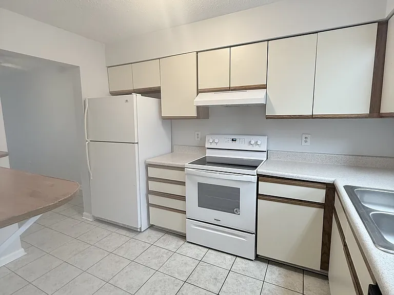 1025 Carolina Rd #W1 — Photo 22